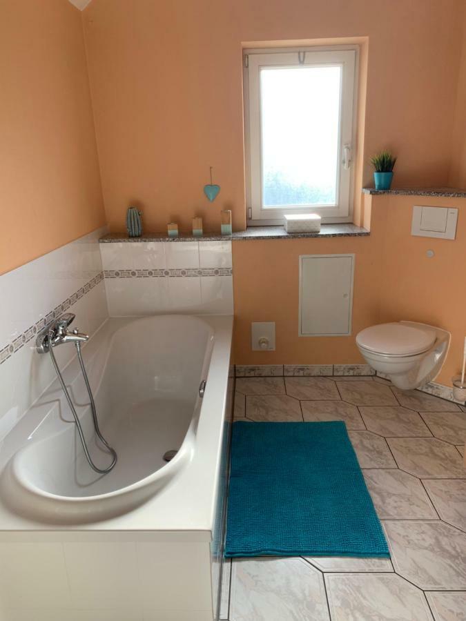 Ferienwohnung Blütenstadt Leichlingen Exterior foto